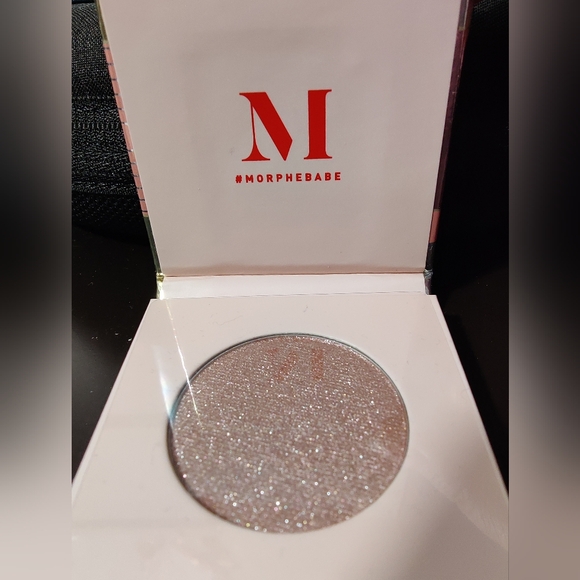 Morphe Sparkling Berry Highlighter - Picture 9 of 10